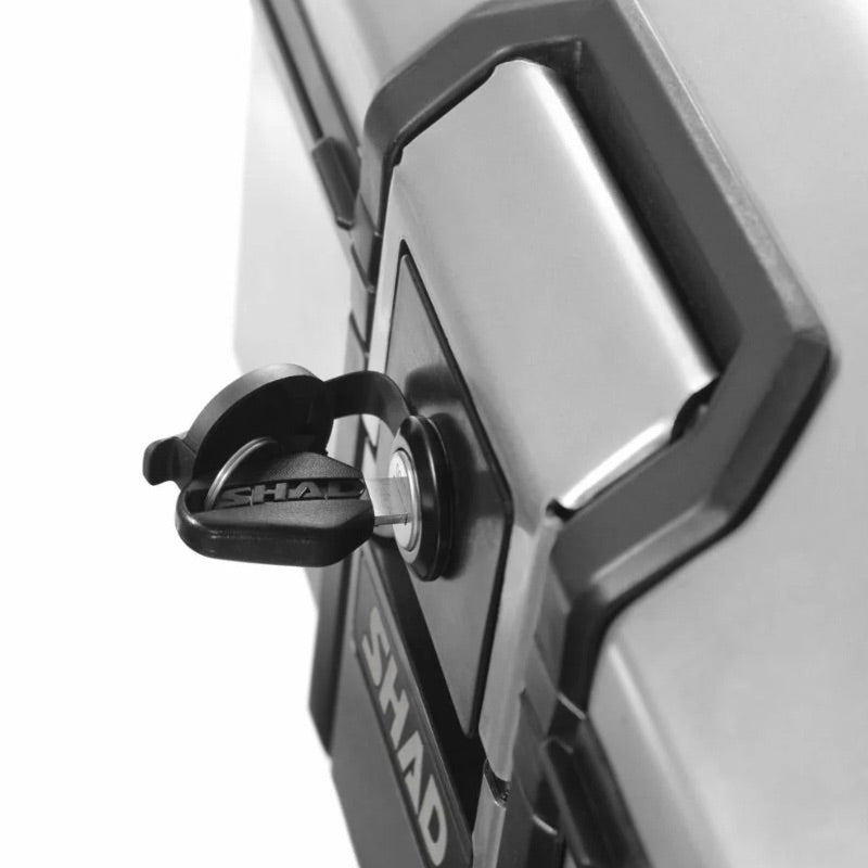 MALETERO SHAD ALUMINIO TR48LT